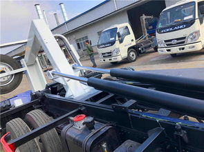 內(nèi)蒙古道路清障救援服務(wù)指南 藍(lán)牌清障車聯(lián)系方式與貨物運輸須知